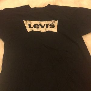 Levies black T shirt